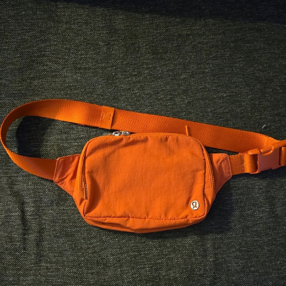 Llululemon athletica Everywhere Belt Bag Large 2L